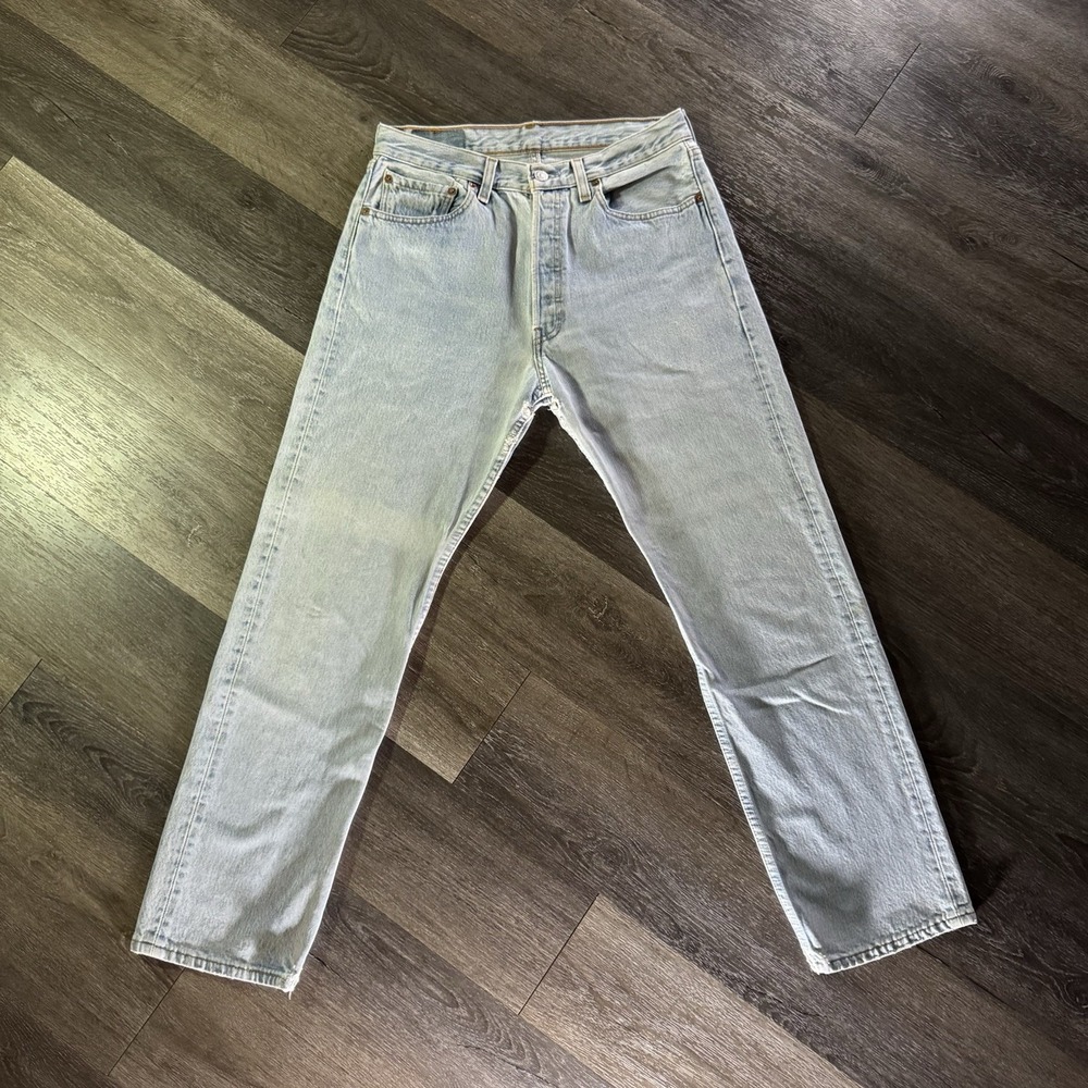 Vintage Levi's 501 USA 2000 Women's W32 L30 6501-0133 553 Light Wash